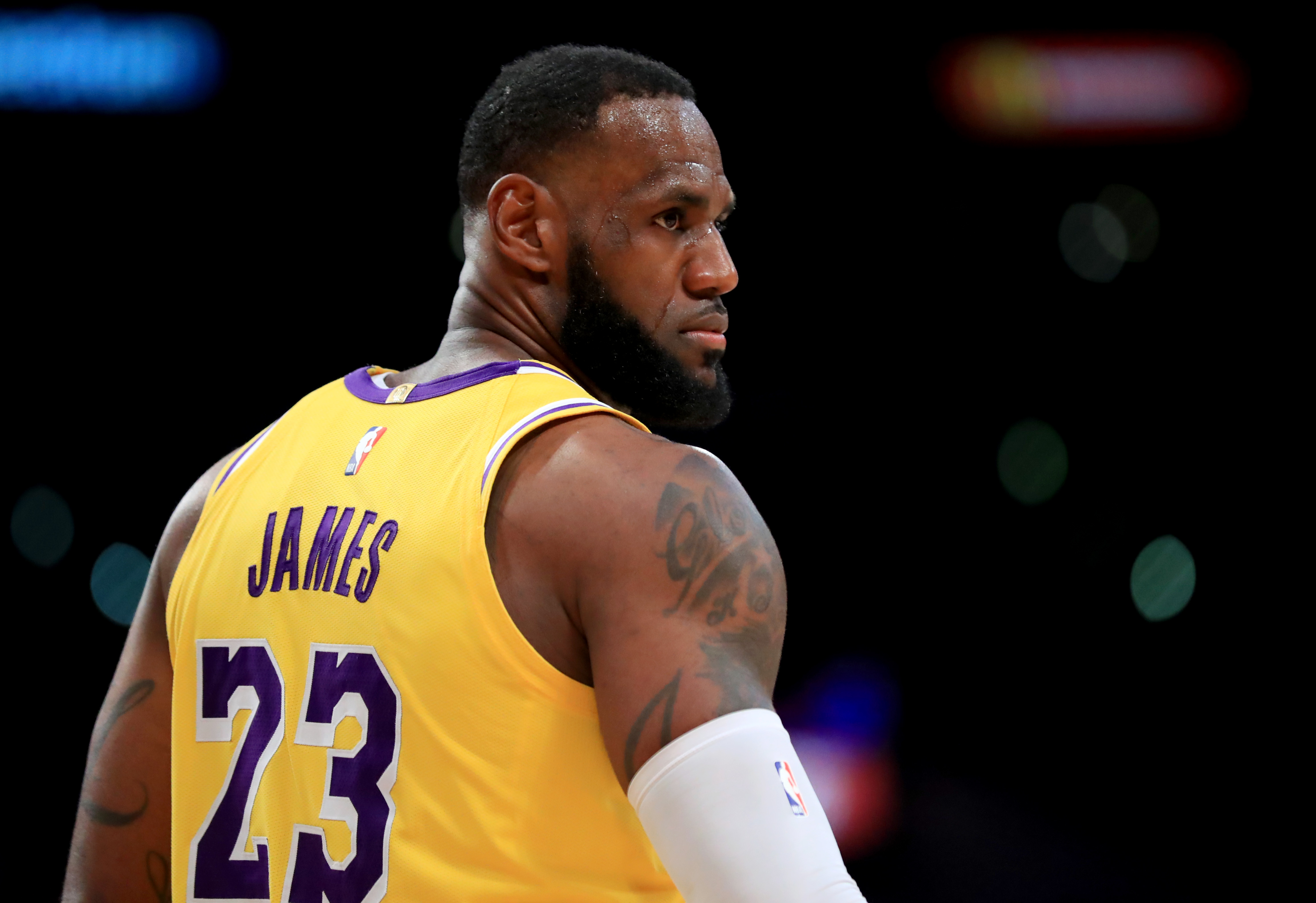 全家福宣，U16国少小将万项加盟塞尔超贝尔格莱德红星俱乐部（全家福官宣！U16国少小将万项加盟塞尔超贝尔格莱德红星）