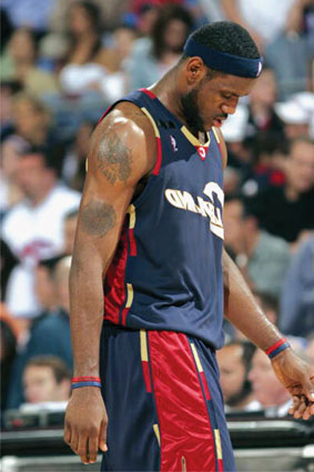 外媒：马拉多纳的宝马i8进行拍卖，起拍价1万欧元（外媒报道：马拉多纳曾拥有的宝马i8开拍，起拍价1万欧元）