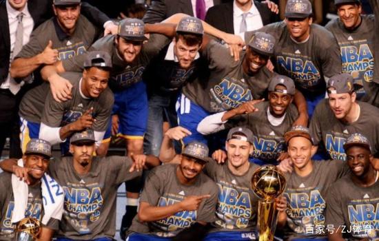 TA：非洲杯前在利物浦还有4场比赛，萨拉赫希望证明自己（TA：非洲杯开赛前萨拉赫仍有4场利物浦比赛，盼用表现说话）