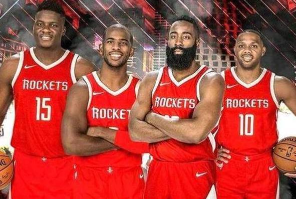 滕哈格：球员转会很正常，但最好别在一个转会窗放走四五人（滕哈格：转会属常态，但单个转会窗不宜一次放走四五人）